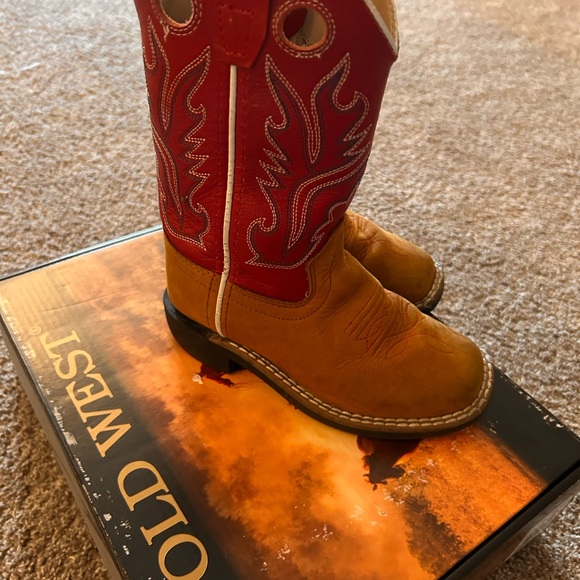 Old West Other - Old West Kids Red and Tan Western Pull-On Boots
